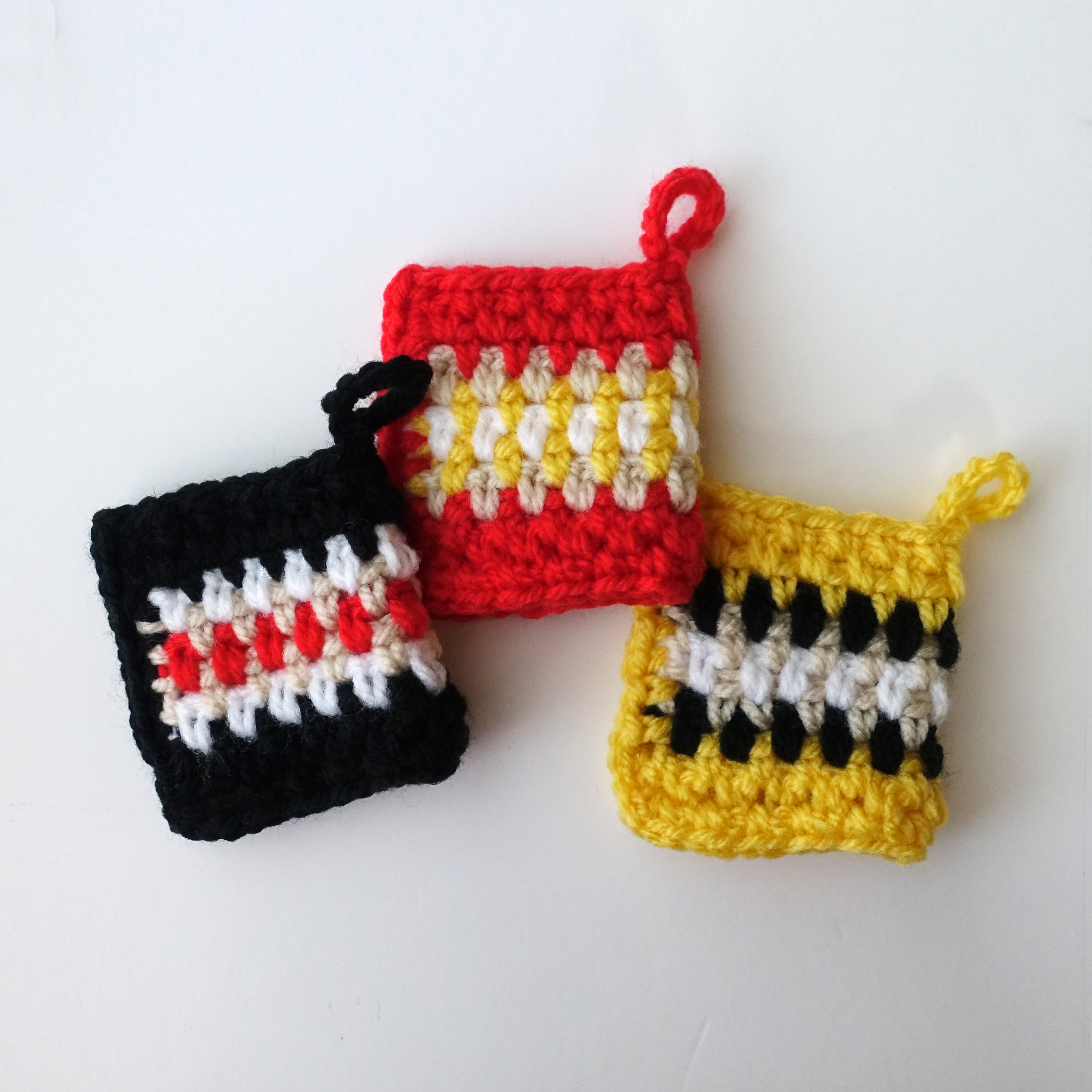 小ぶりなアクリルタワシ